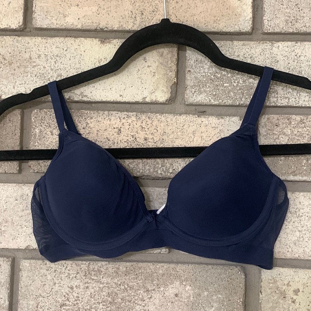3for$20 bra has underwire 34B
